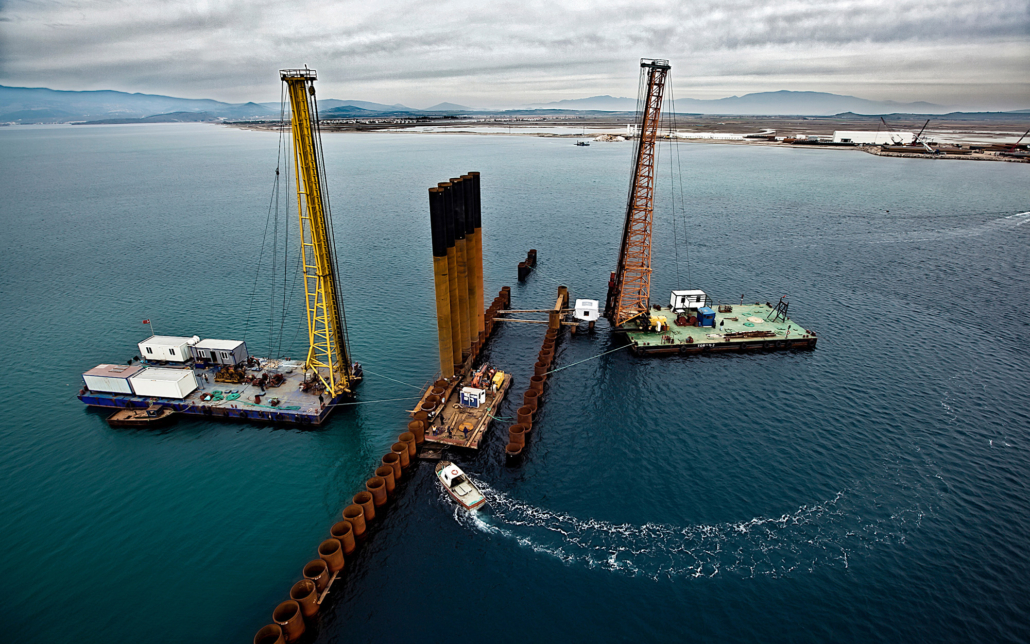 Pipe Driving With Double Pontoon